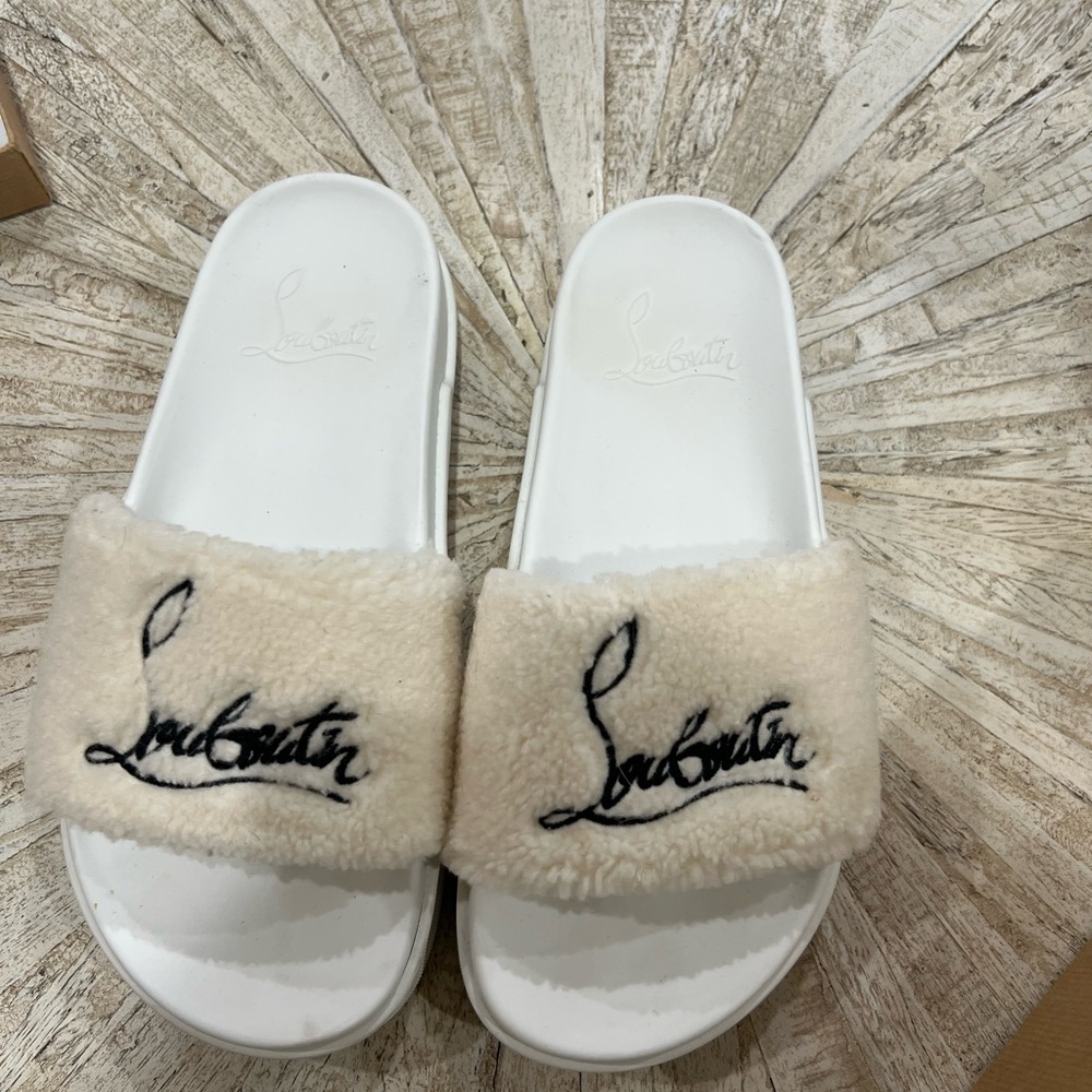 Christian Louboutin Cream and White Logo Pool/Resort Slippers